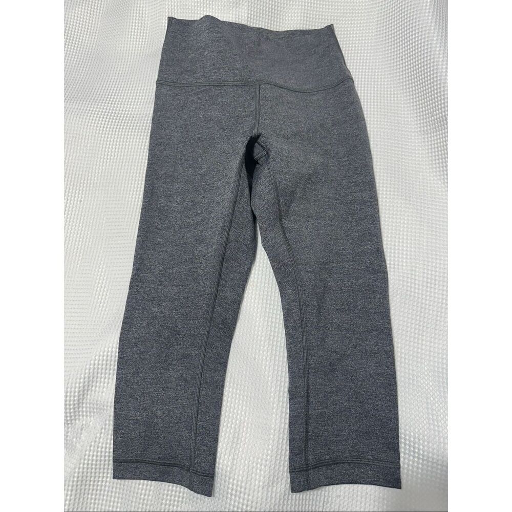 Lululemon Wunder Under Sz 4 Hi-Rise 1/2 Tight Luxtreme 17" Heathered Black. A814